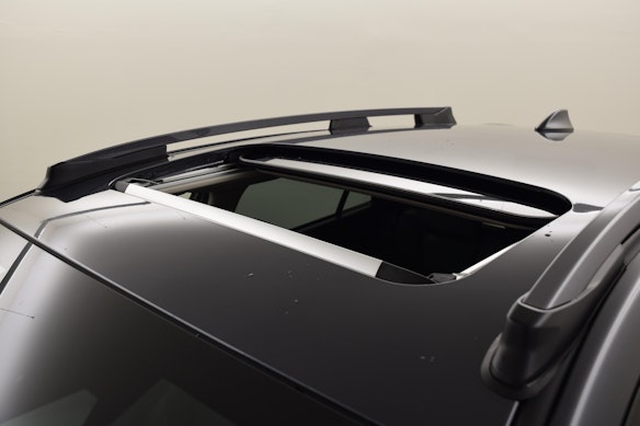 SUBARU Crosstrek 2.0i e-Boxer Luxury 3