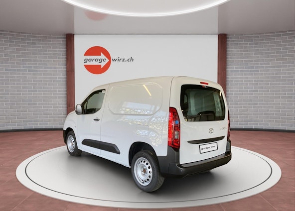 Vehicle image 2 Vehicle image 2