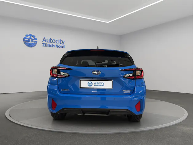 Subaru Impreza 2.0i e-Boxer Luxury