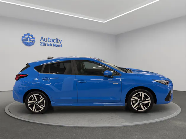 Subaru Impreza 2.0i e-Boxer Luxury