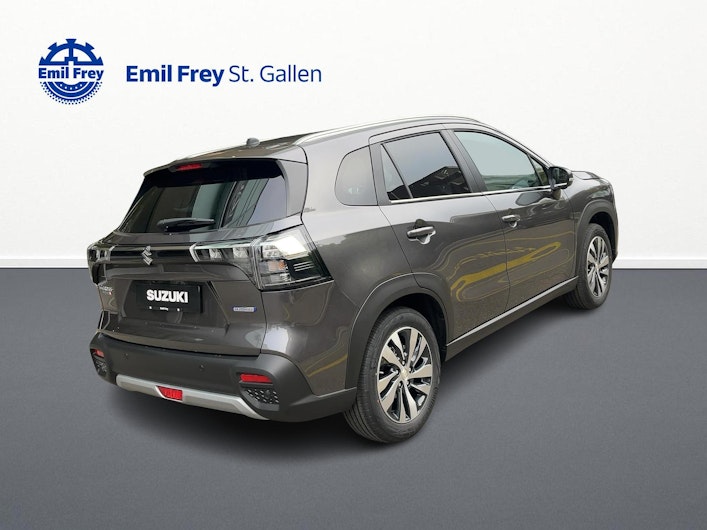 Vehicle image SUZUKI S-CROSS