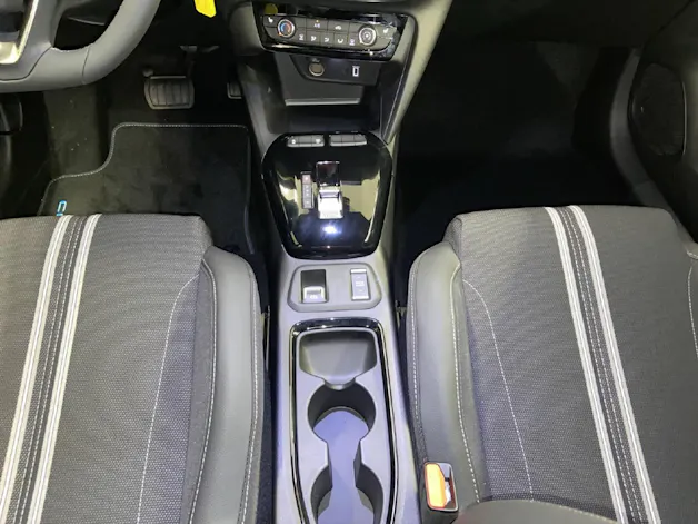 Opel Corsa 1.2 T Hybrid Sporthilfe