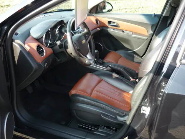 Chevrolet Cruze 1.8 LT 100 Edition