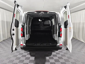 https://vehicle.imgix.net/3917278/2b231caa-045d-4e04-9dc9-69dd4af96bfd.jpg