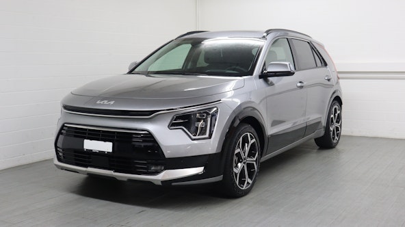 First vehicle image