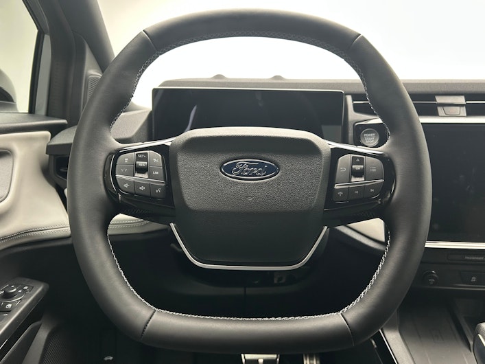 Vehicle image FORD PUMA