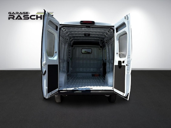 Vehicle image 23 Vehicle image 23