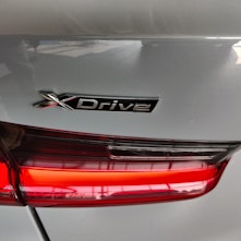 Vehicle image BMW 330d xDrive SAG Touring