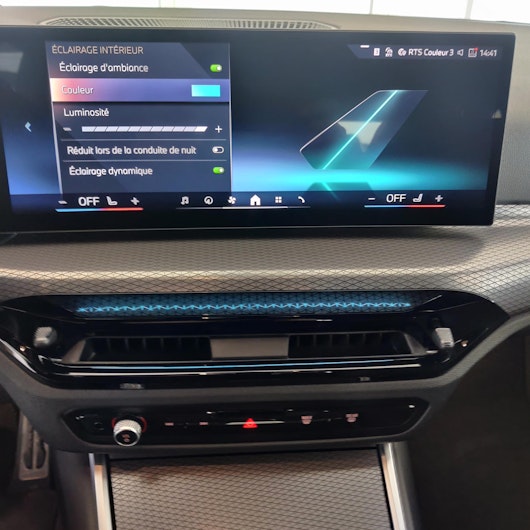 Vehicle image BMW 3 SERIES