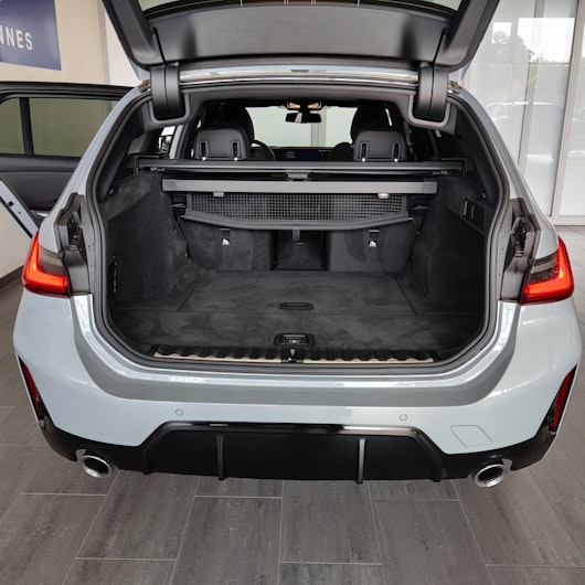 Vehicle image BMW 3 SERIES