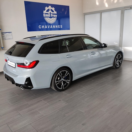 Vehicle image BMW 3 SERIES