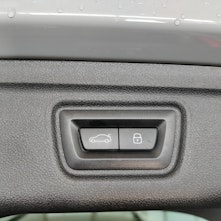 Vehicle image BMW 330d xDrive SAG Touring