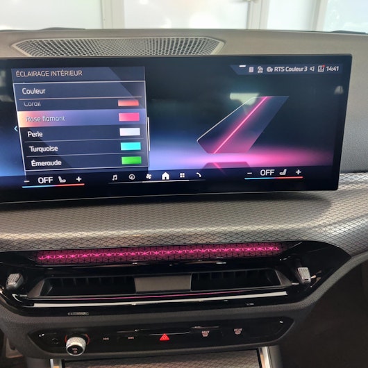 Vehicle image BMW 3 SERIES