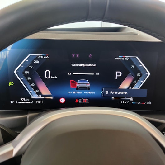 Vehicle image BMW 3 SERIES