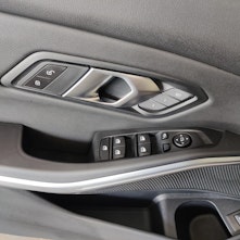 Vehicle image BMW 330d xDrive SAG Touring