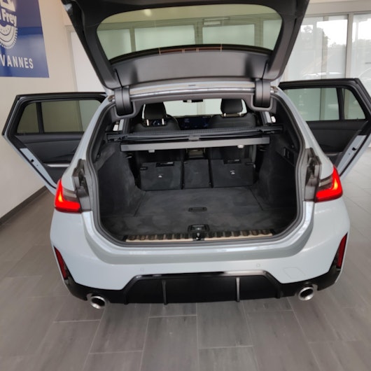 Vehicle image BMW 3 SERIES