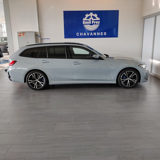 Vehicle image BMW 3 SERIES