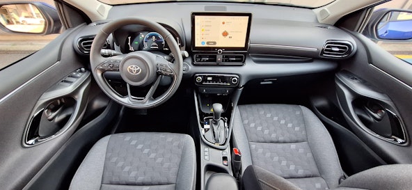 Vehicle image 10