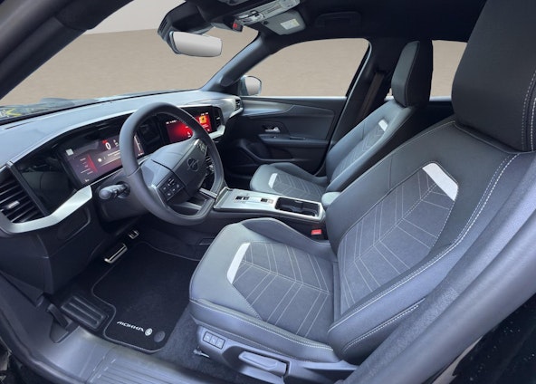 Vehicle image 8 Vehicle image 8