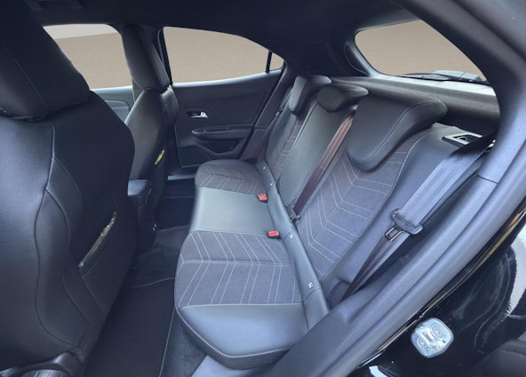 Vehicle image 10 Vehicle image 10