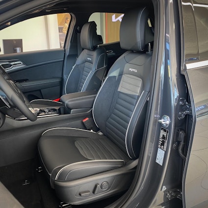 Vehicle image 20