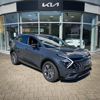 First vehicle image