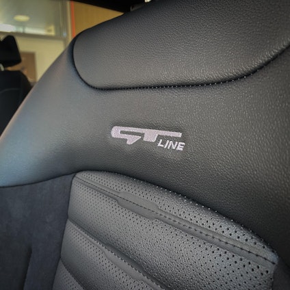 Vehicle image 21