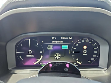 MITSUBISHI OUTLANDER 9