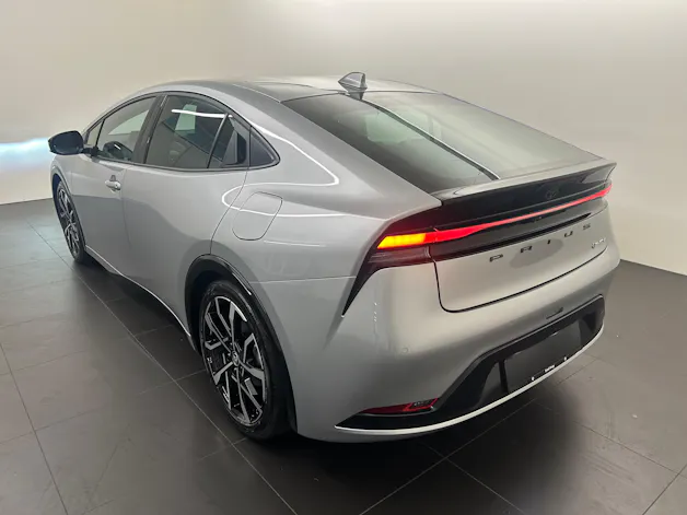Toyota Prius 2.0 Plug-In-Hybrid Style