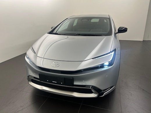 TOYOTA Prius 2.0 Plug-In-Hybrid Style 1
