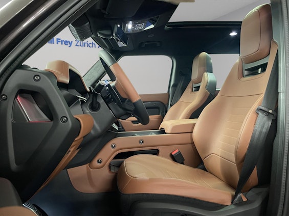 Vehicle image 6 Vehicle image 6