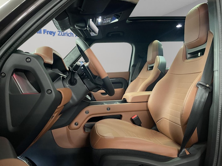 Vehicle image LAND ROVER DEFENDER