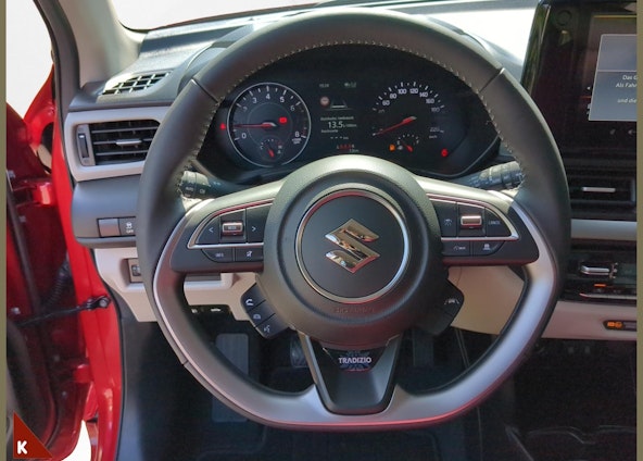 Vehicle image 9 Vehicle image 9