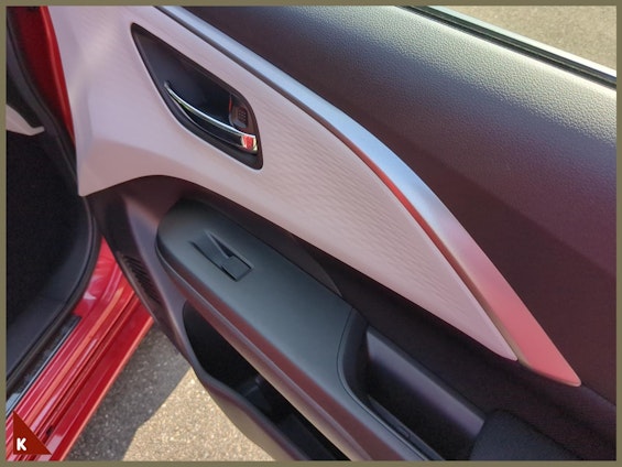 Vehicle image 16 Vehicle image 16