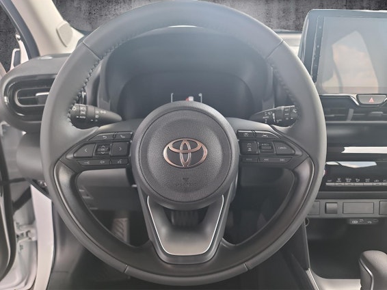Vehicle image 21