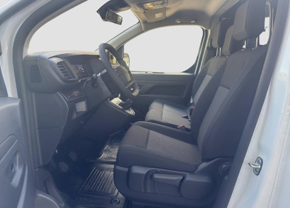 Vehicle image 11 Vehicle image 11