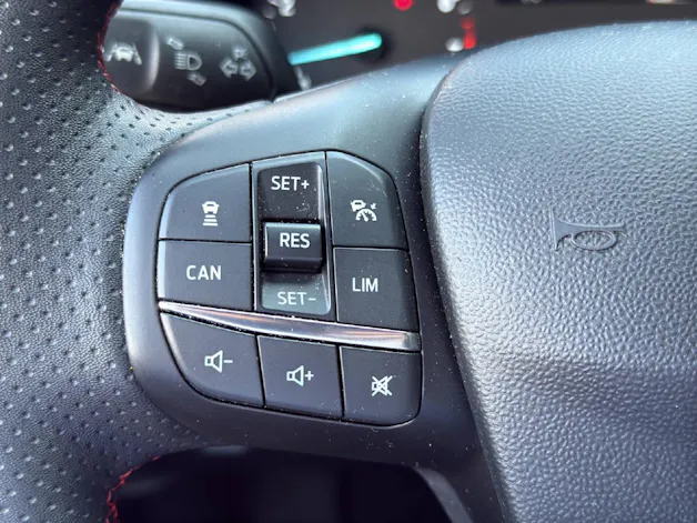 Ford Fiesta 1.0 EcoB Hybrid ST-Line