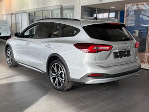 Vehicle image FORD Focus Station Wagon 1.0i EcoB Hybrid 155 Active X