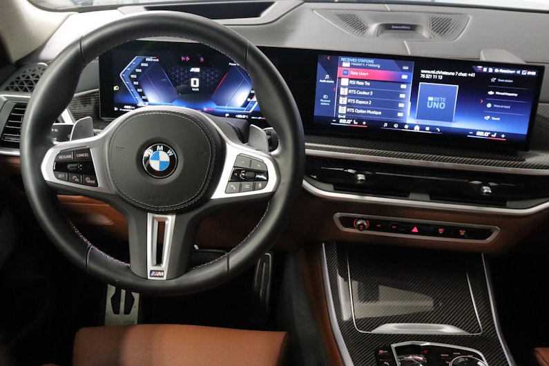 Vehicle image BMW X5
