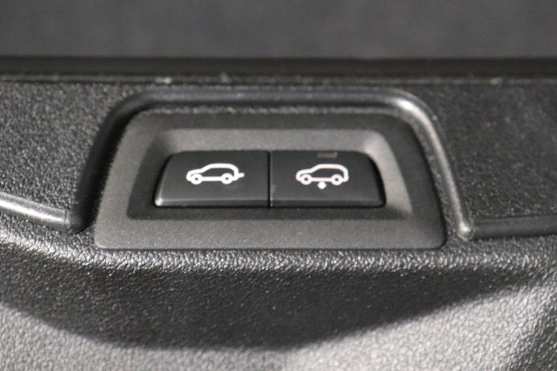 Vehicle image BMW X5