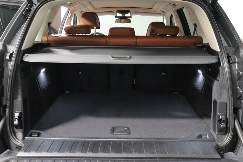 Vehicle image BMW X5