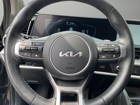 Vehicle image 4 Vehicle image 4