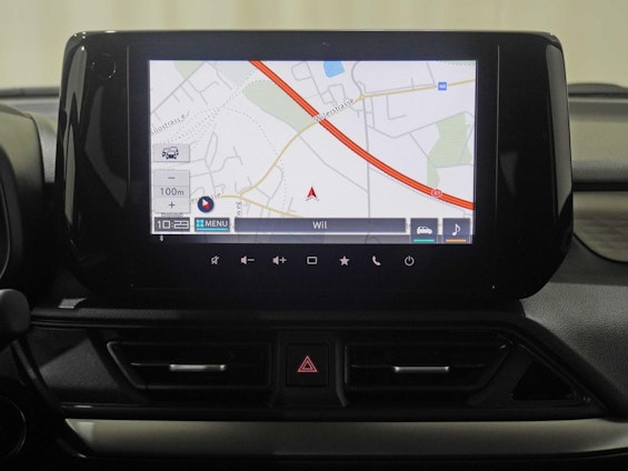 Vehicle image 14