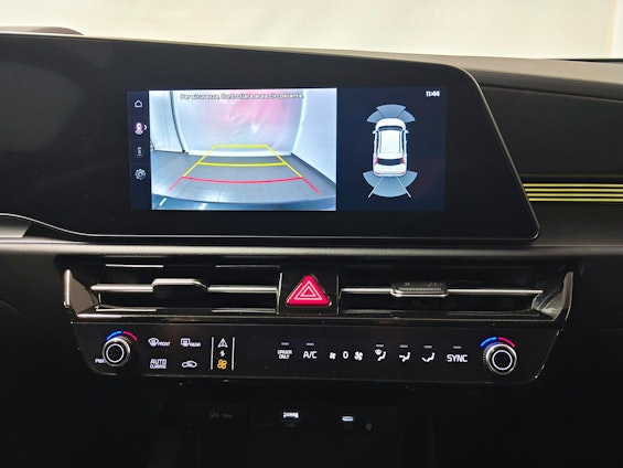 Vehicle image 12 Vehicle image 12