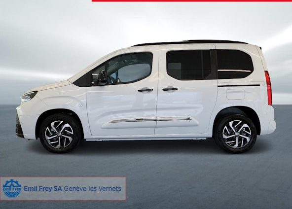 Vehicle image 3 Vehicle image 3