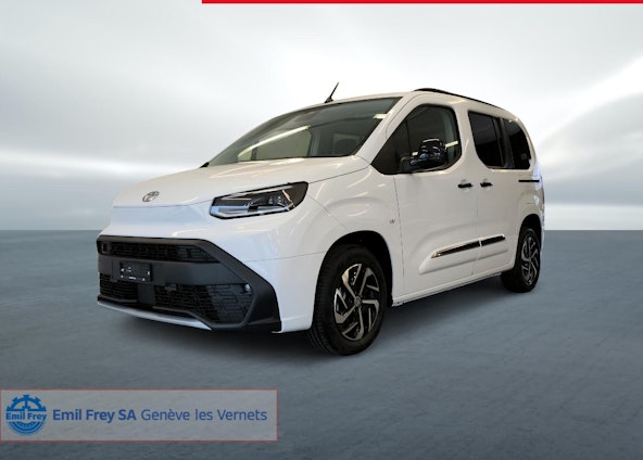 First vehicle image First vehicle image