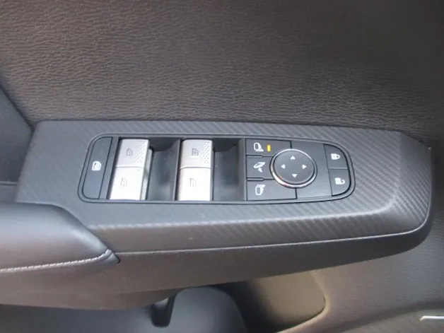 Mitsubishi Outlander 2.4 PHEV Inform 4x4