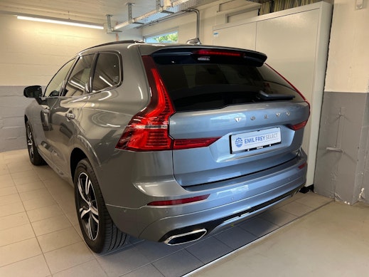 VOLVO XC60 2.0 B5 MH R-Design AWD 3