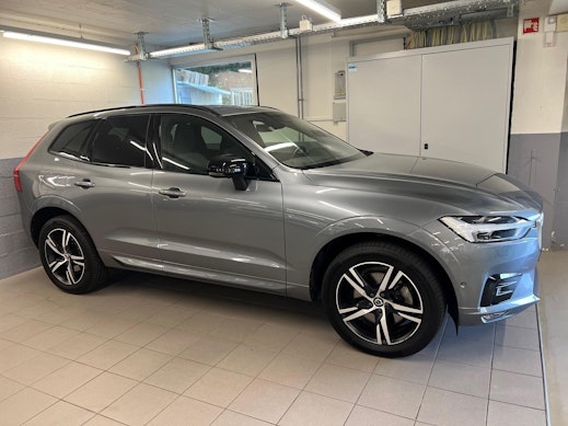 VOLVO XC60 2.0 B5 MH R-Design AWD 2