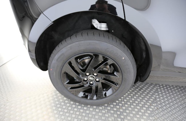 Vehicle image 8 Vehicle image 8